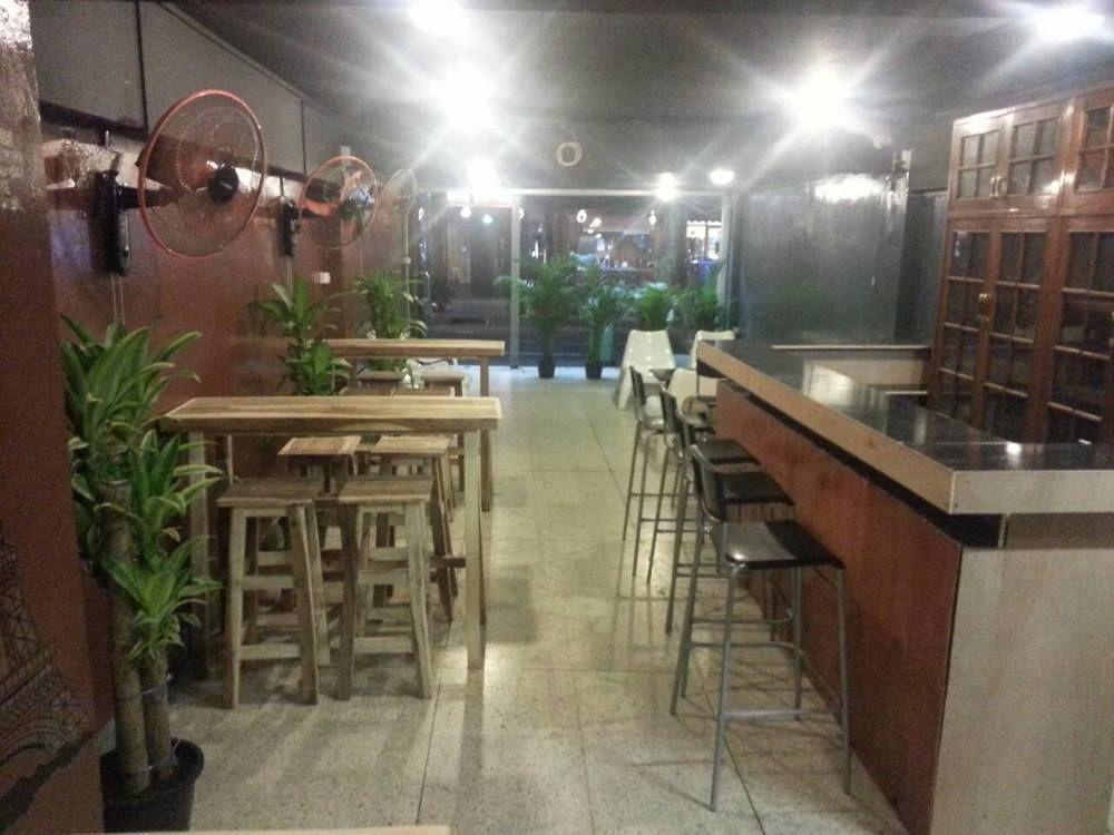 Wacky Fun Party Hostel กรุงเทพมหานคร ภายนอก รูปภาพ