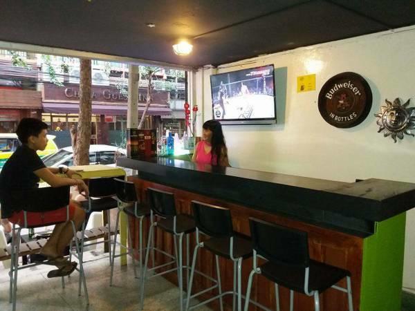 Wacky Fun Party Hostel กรุงเทพมหานคร ภายนอก รูปภาพ