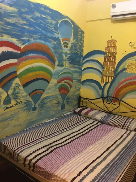 Wacky Fun Party Hostel กรุงเทพมหานคร ภายนอก รูปภาพ