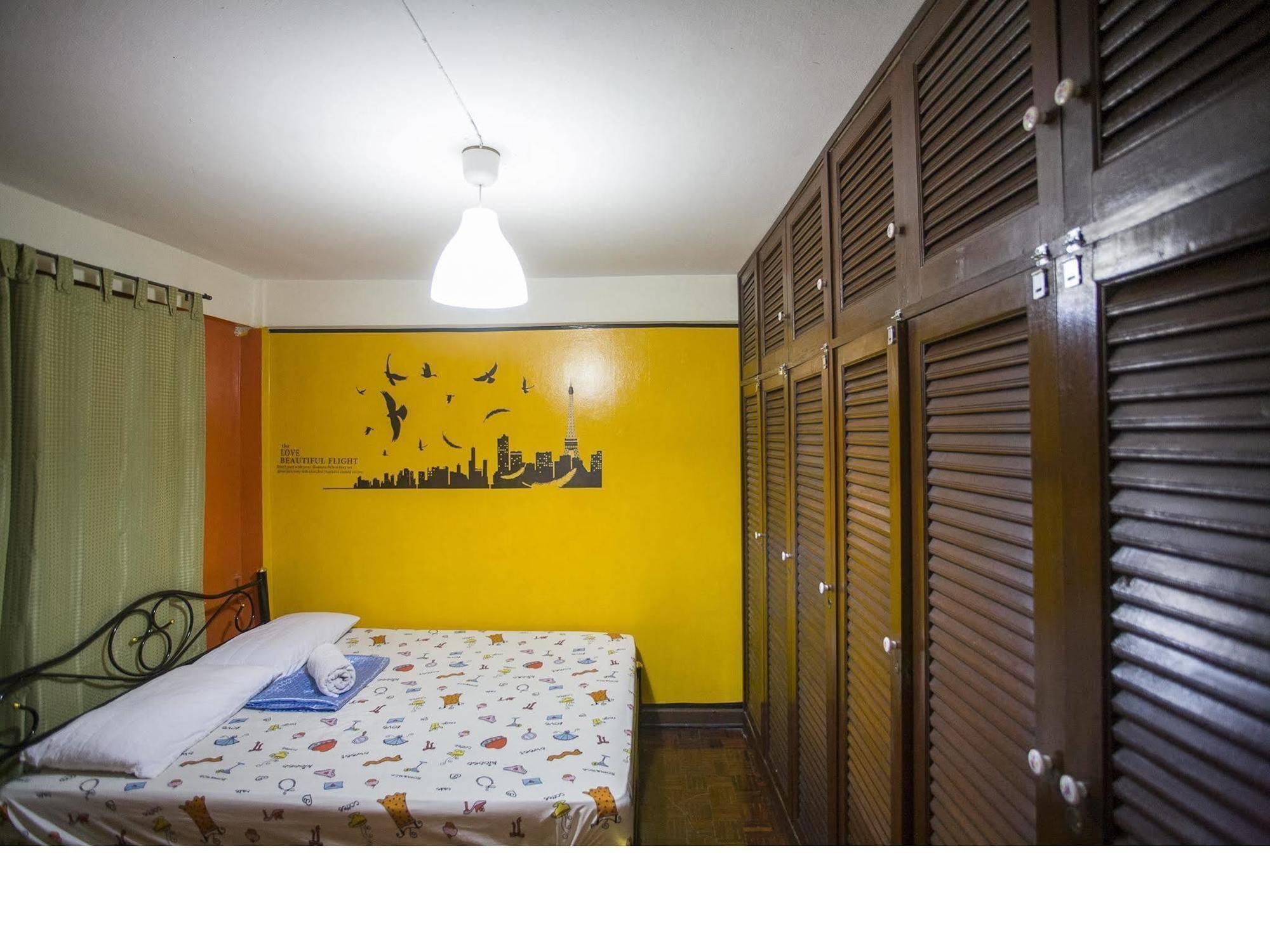Wacky Fun Party Hostel กรุงเทพมหานคร ภายนอก รูปภาพ